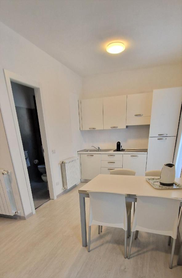 Апартаменти Residenza XX Settembre Maslianico Екстер'єр фото